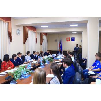 Встреча главы округа Владимира Николаевича Фомина с молодежью Новокуйбышевска