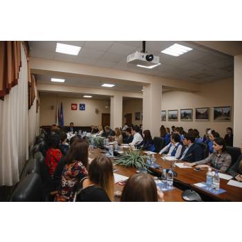 Встреча главы округа Владимира Николаевича Фомина с молодежью Новокуйбышевска